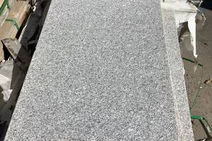 Palisaden BRAVO EXACTA -geflammt- Granit 7x50x100cm edelgrau