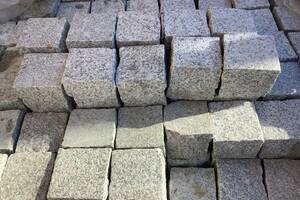 Pflastersteine BRAVO AMBIENTE -gestockt- Granit 10x10x10cm edelgrau