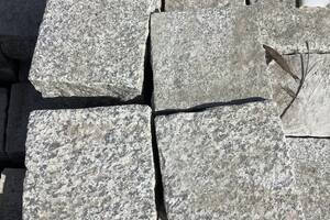 Pflastersteine BRAVO AMBIENTE -geflammt- Granit 12x12x12cm edelgrau