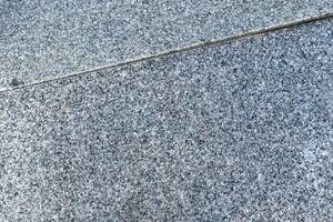 Terrassenplatten ZORA EXACTA -geflammt- Granit 60x40x3cm rötlich-grau, feinkörnig