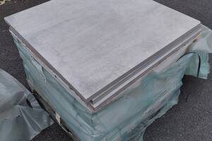 Feinsteinzeug EMPEROR® MAXIMA SQUARE LIBERTY WHITE 2. WAHL Feinsteinzeug 90x90x3cm (Werkmaß abweichend) Betonoptik lichtgrau