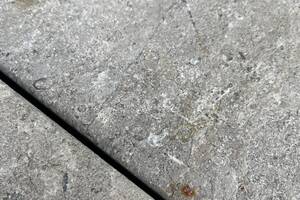 Palisaden VIA MARUNA -antik- Kalkstein 8x25x100cm bräunlich-grau taupe